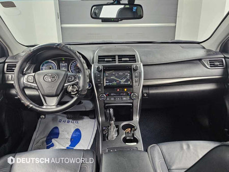 Toyota Camry — photo 07