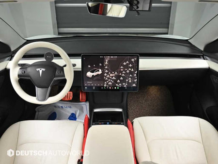 Tesla Model 3 — photo 07
