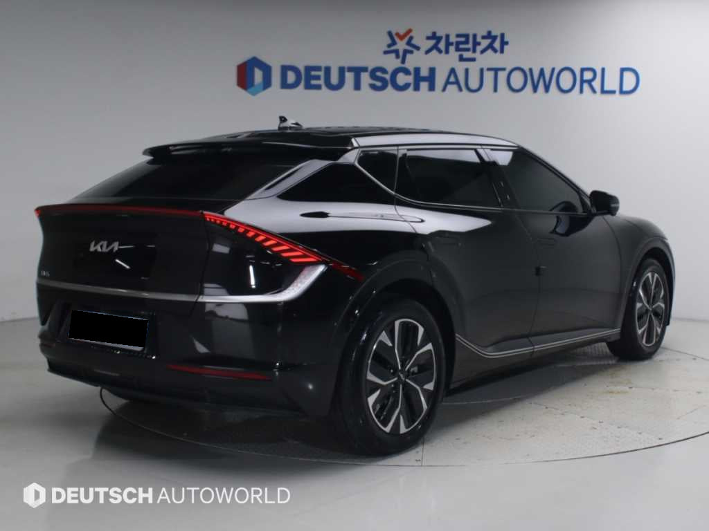 Kia EV6 — photo 02