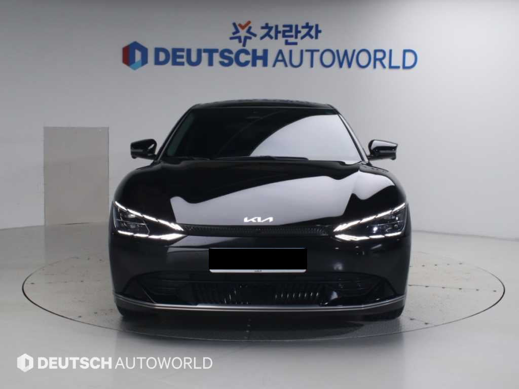 Kia EV6 — photo 03