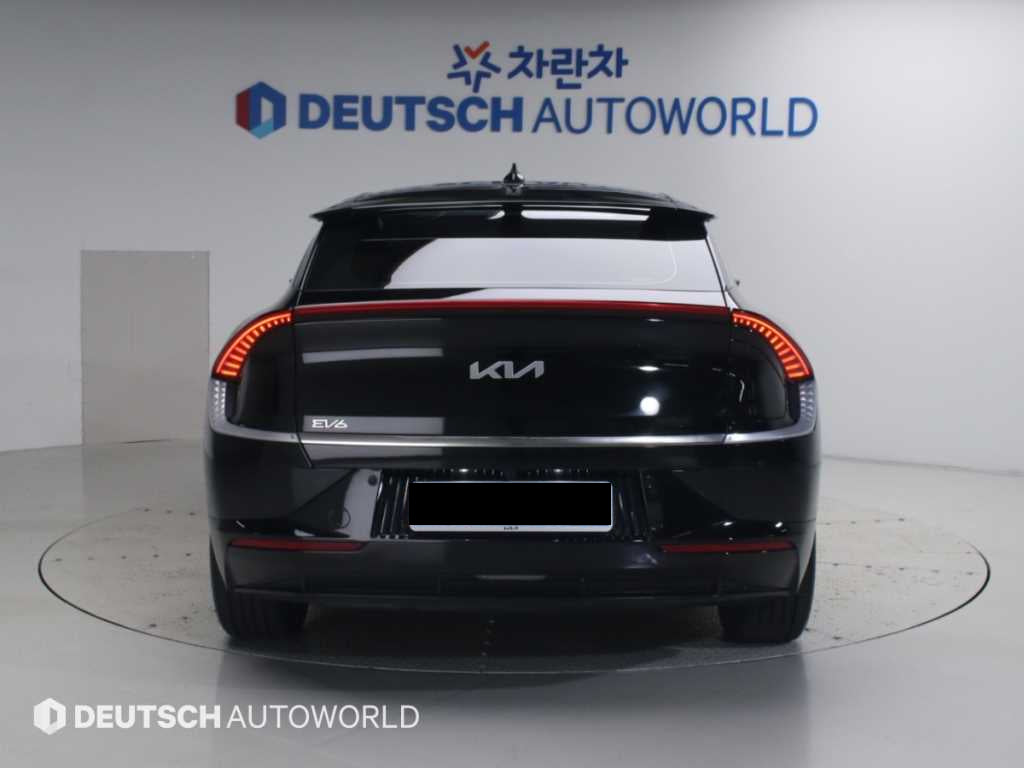 Kia EV6 — photo 04
