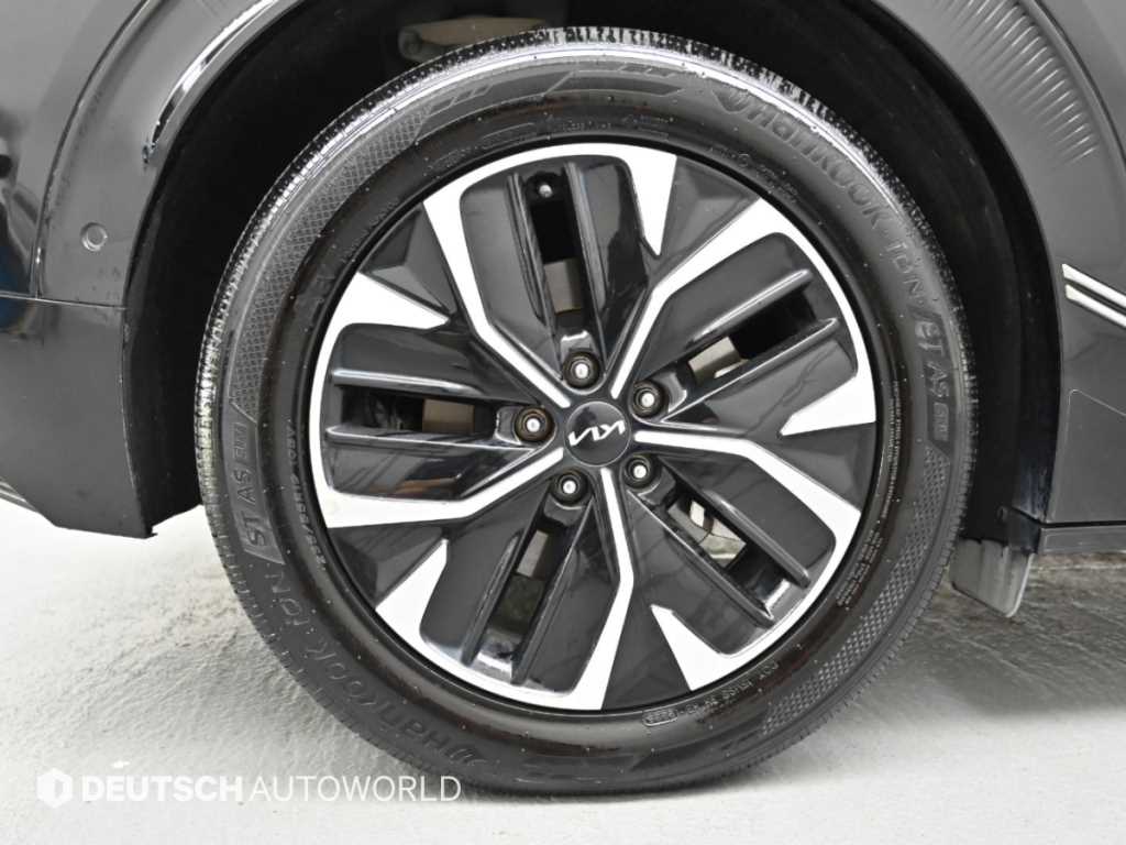 Kia EV6 — photo 05