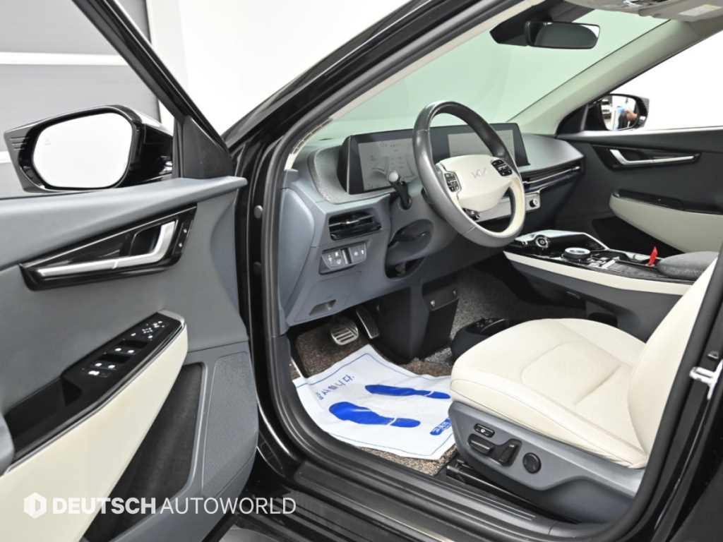 Kia EV6 — photo 11