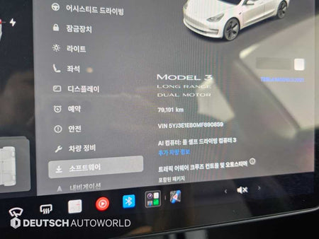 Tesla Model 3 — photo 08