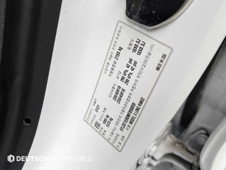 Tesla Model 3 — photo 20
