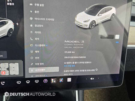 Tesla Model 3 — photo 08
