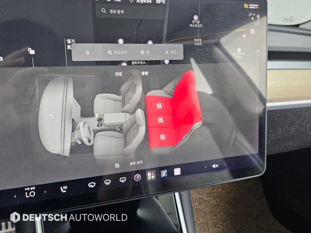 Tesla Model 3 — photo 16