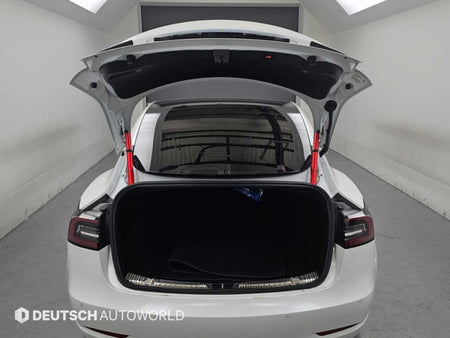 Tesla Model 3 — photo 19
