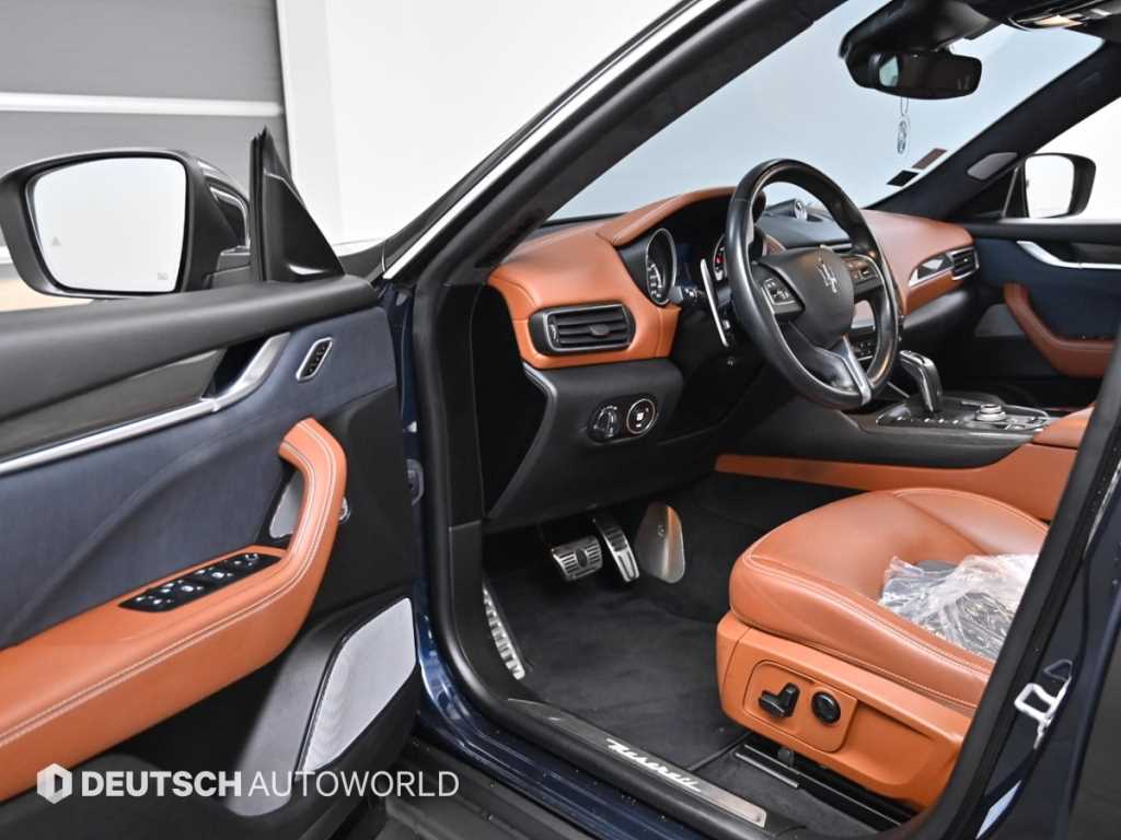 Maserati Levante — photo 11