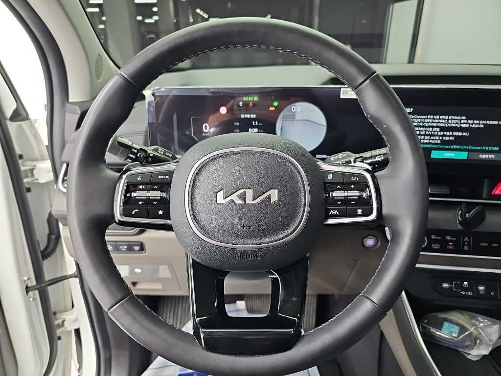 Kia Carnival — photo 09