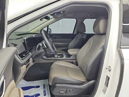 Kia Carnival — photo 11