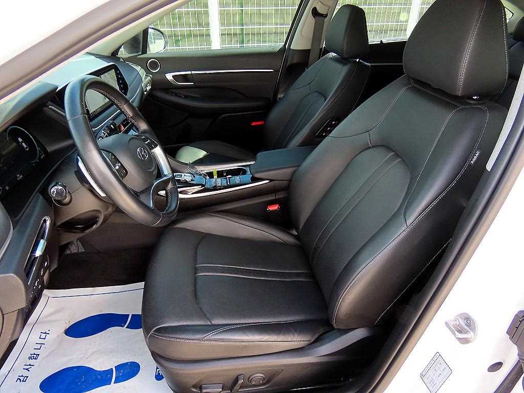 Hyundai Sonata — photo 05