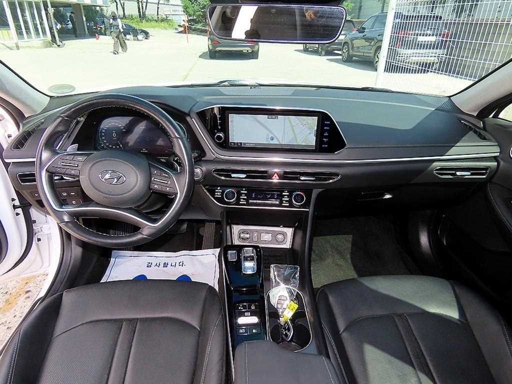 Hyundai Sonata — photo 07