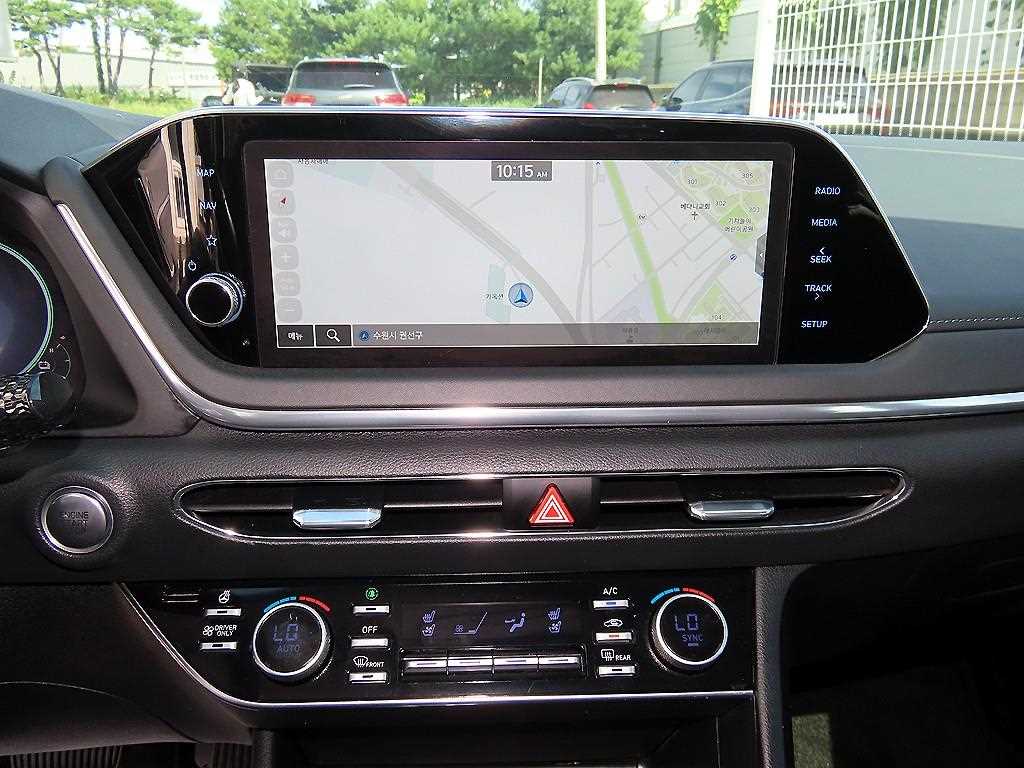 Hyundai Sonata — photo 15