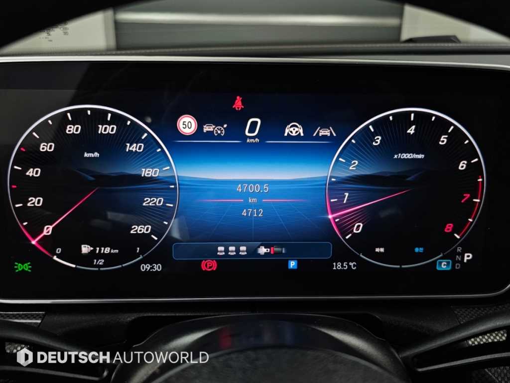 Mercedes-Benz C-Class — photo 08