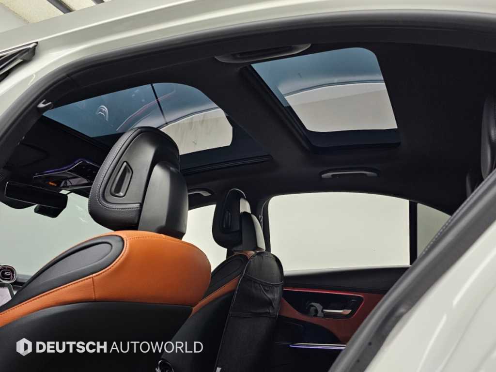 Mercedes-Benz C-Class — photo 18
