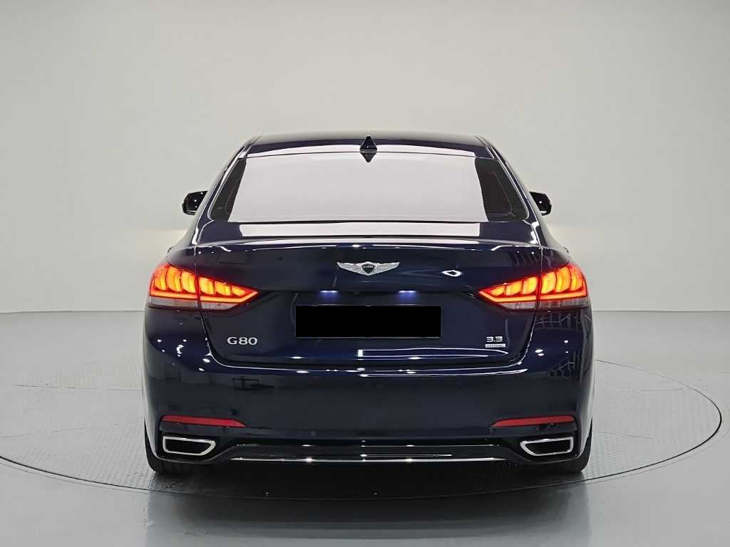 Genesis G80 — photo 03