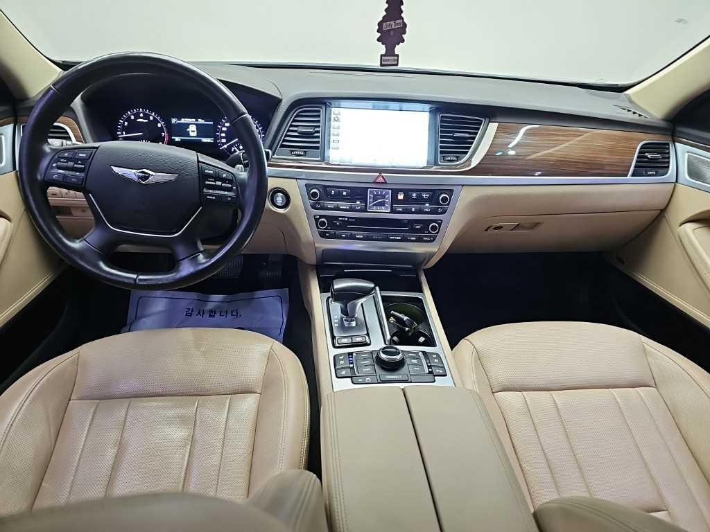 Genesis G80 — photo 07