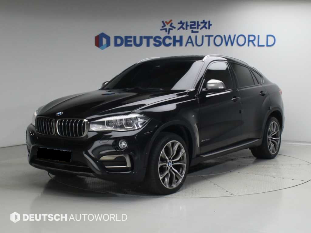 BMW X6 — photo 01