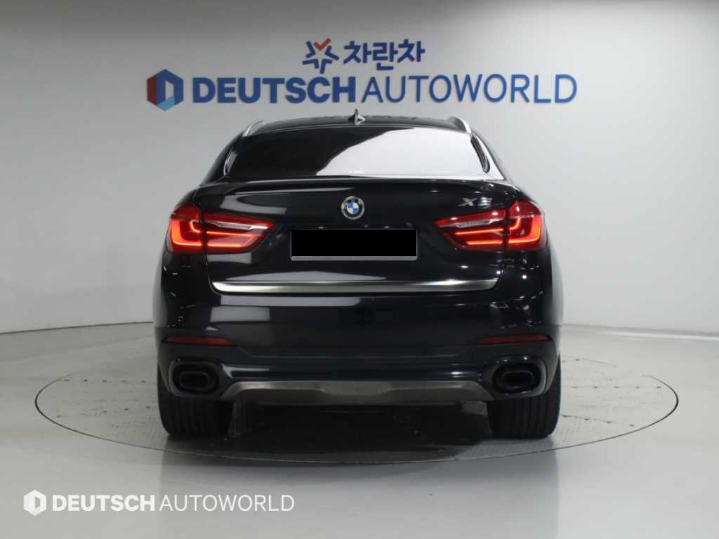 BMW X6 — photo 04