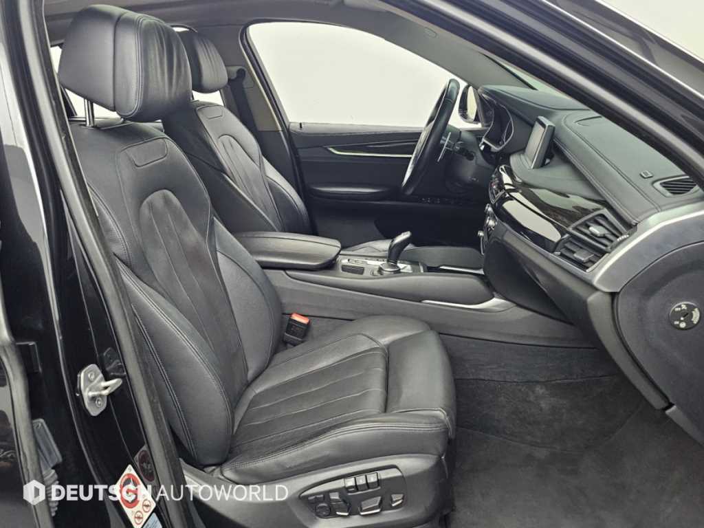 BMW X6 — photo 10