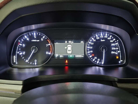 Kia K7 — photo 06