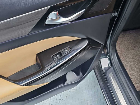 Kia K7 — photo 13