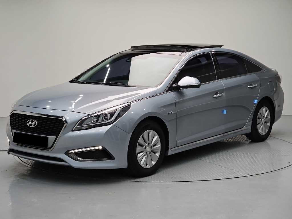 Hyundai Sonata — photo 01