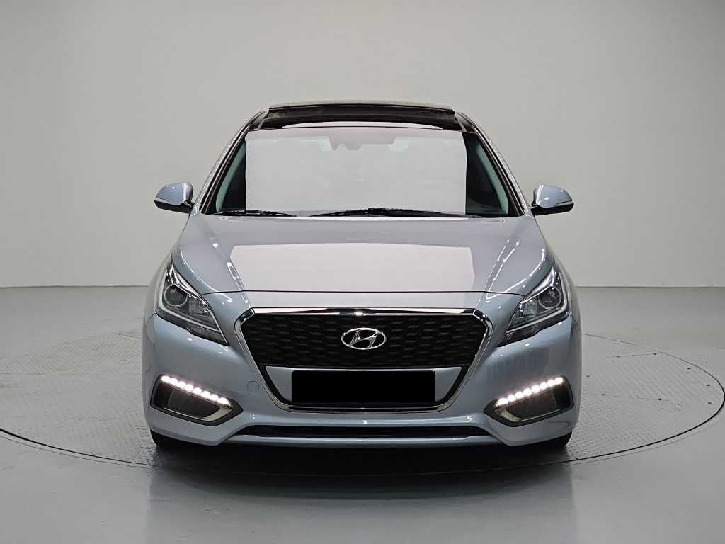 Hyundai Sonata — photo 02