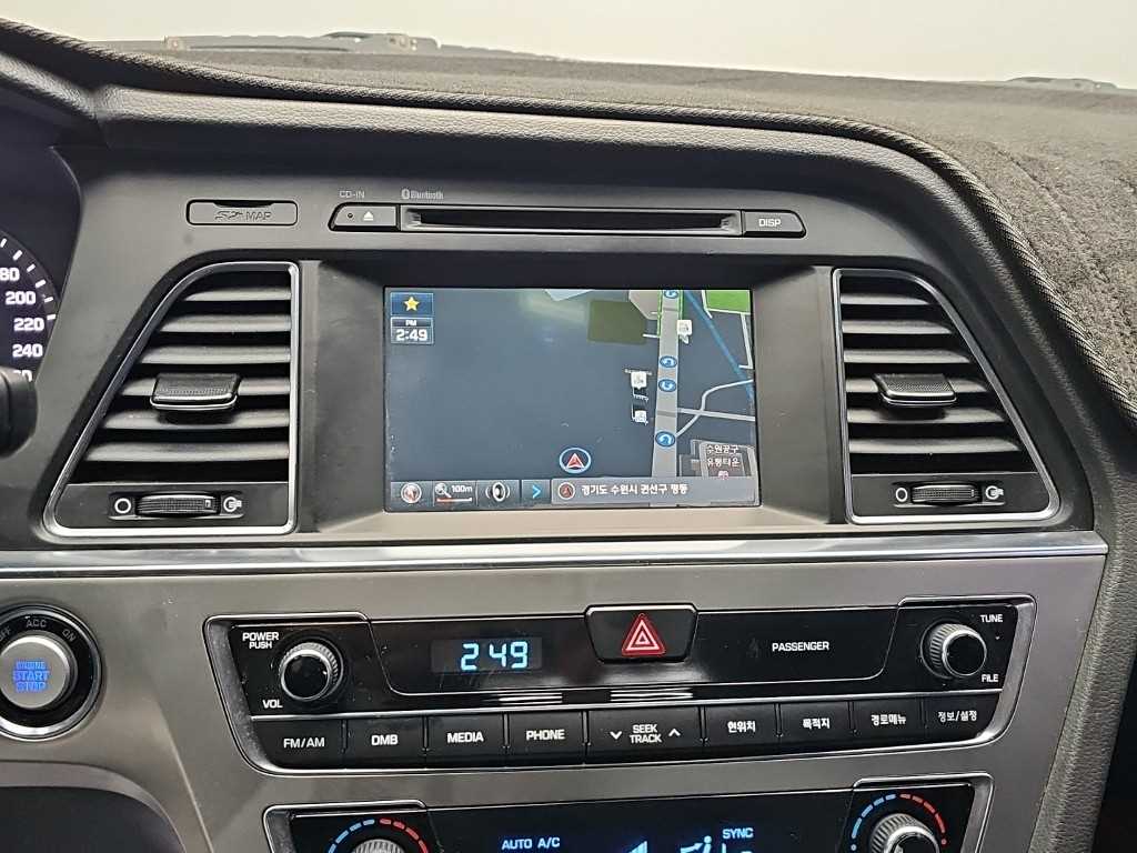 Hyundai Sonata — photo 15
