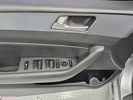 Hyundai Sonata — photo 17