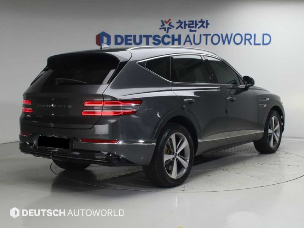 Genesis GV80 — photo 02