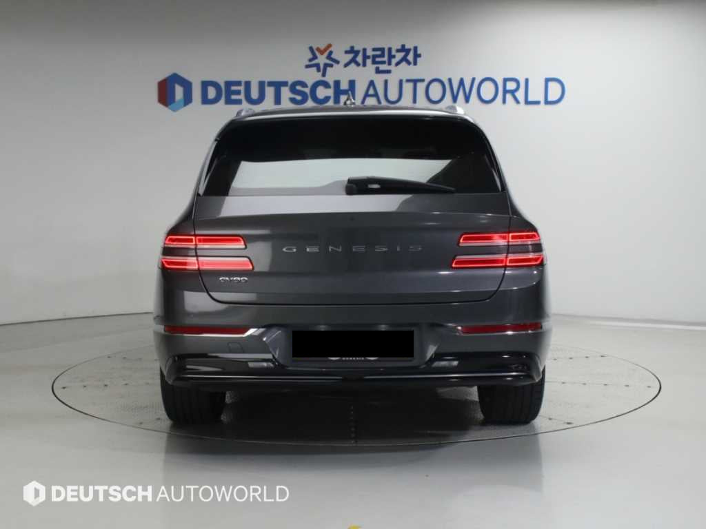 Genesis GV80 — photo 04