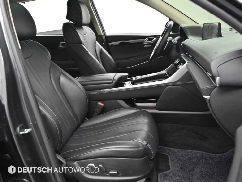 Genesis GV80 — photo 10