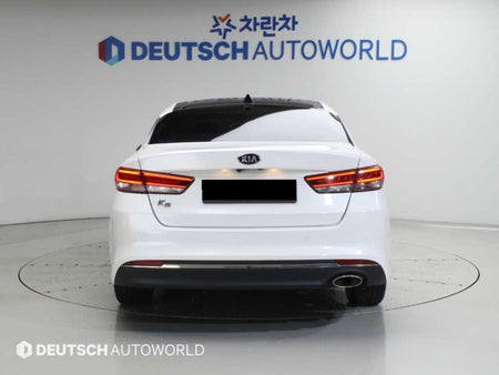 Kia K5 — photo 04