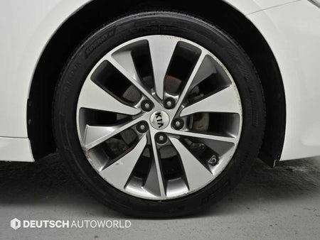 Kia K5 — photo 05