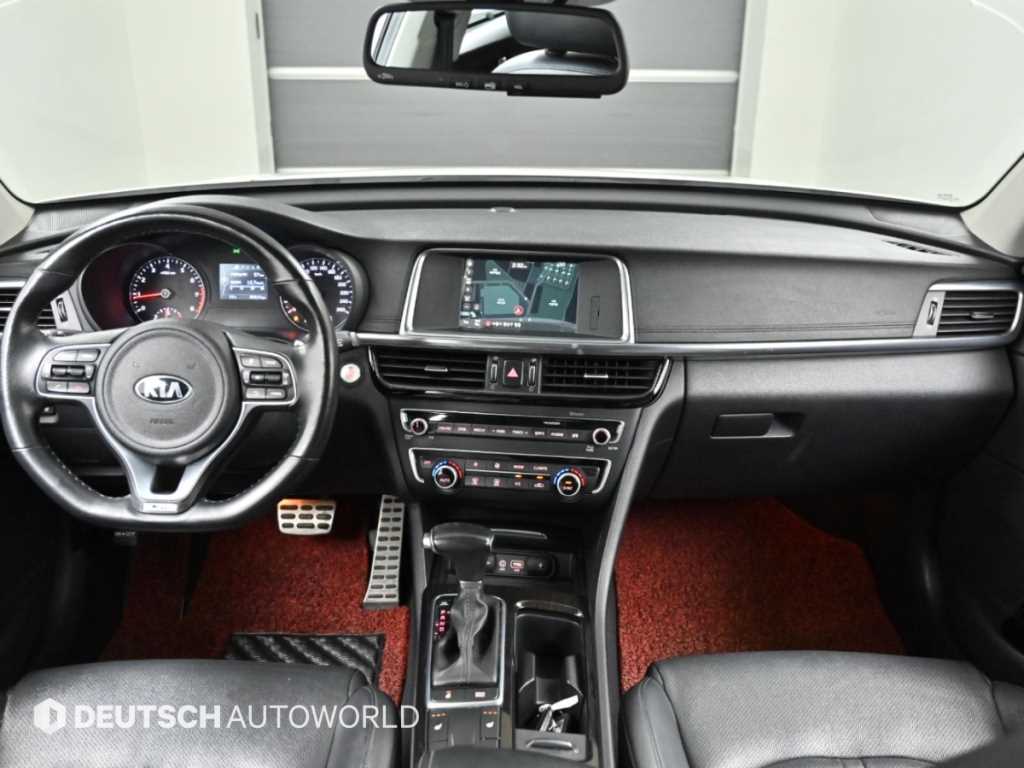 Kia K5 — photo 07