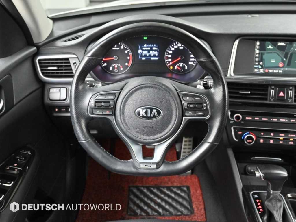 Kia K5 — photo 13