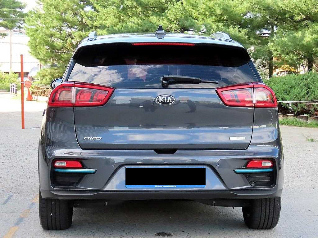 Kia Niro — photo 04