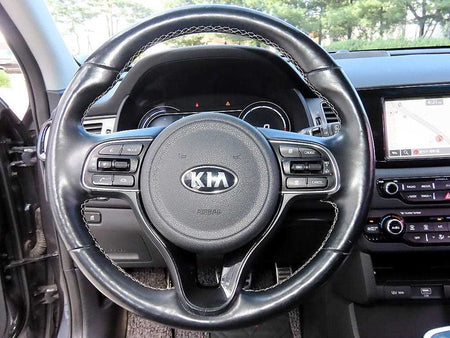 Kia Niro — photo 08