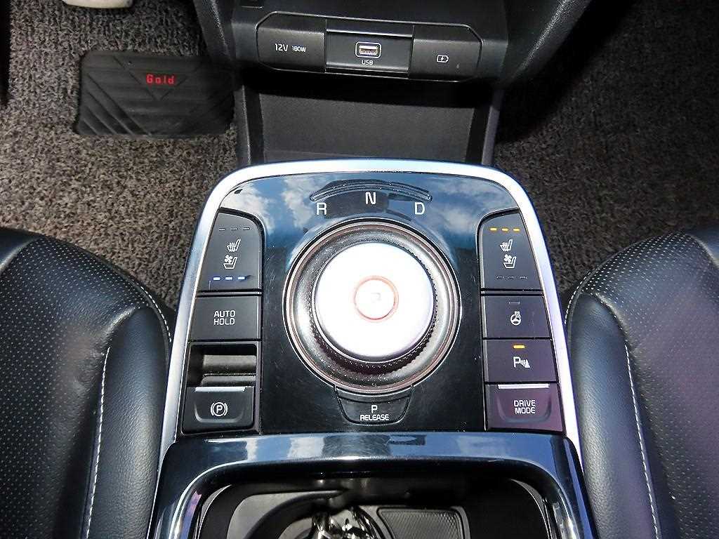 Kia Niro — photo 10