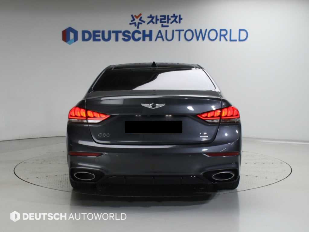 Genesis G80 — photo 04