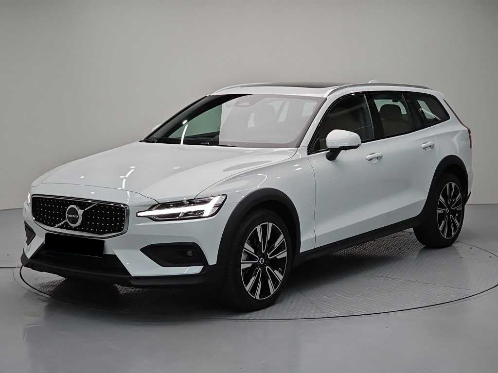 Volvo V60 — photo 01