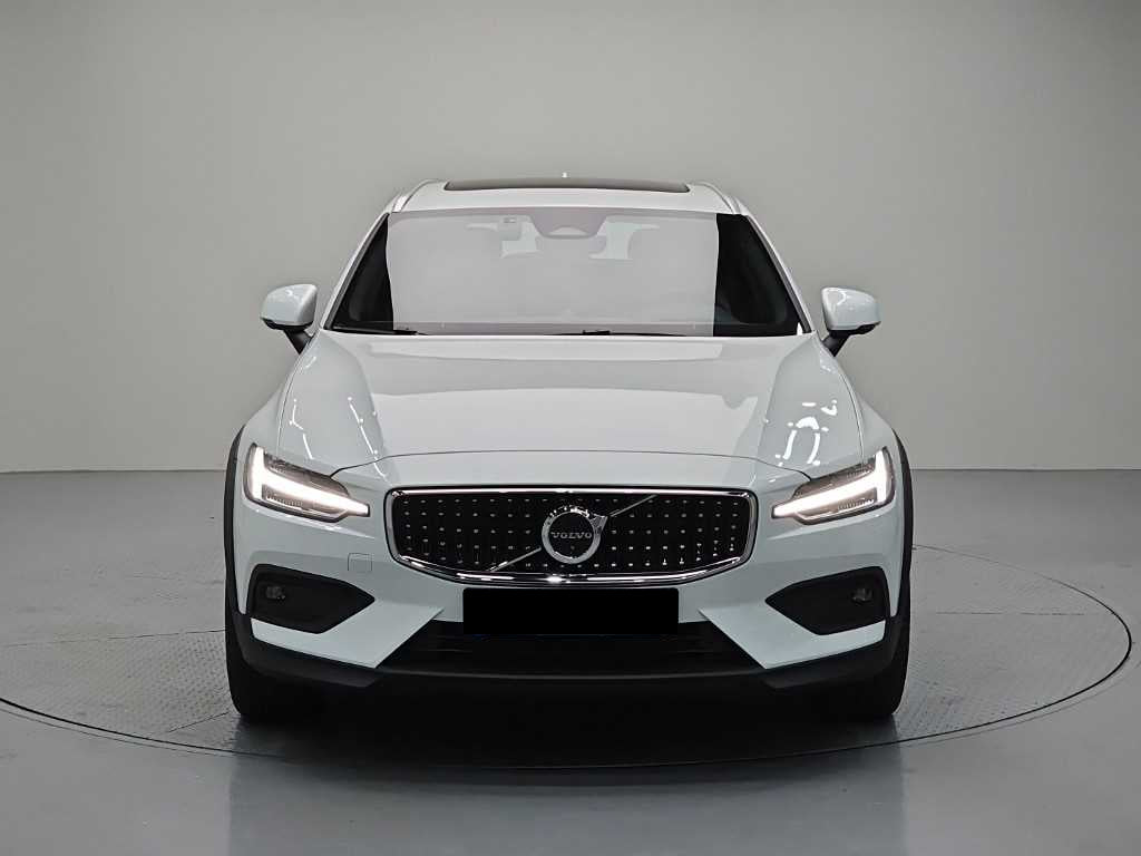 Volvo V60 — photo 02