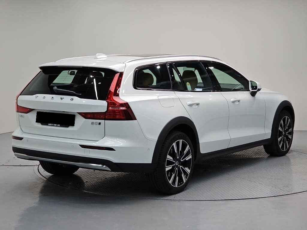 Volvo V60 — photo 04