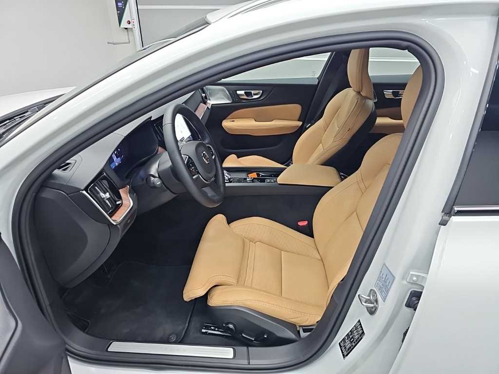 Volvo V60 — photo 11