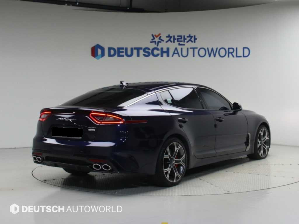 Kia Stinger — photo 02