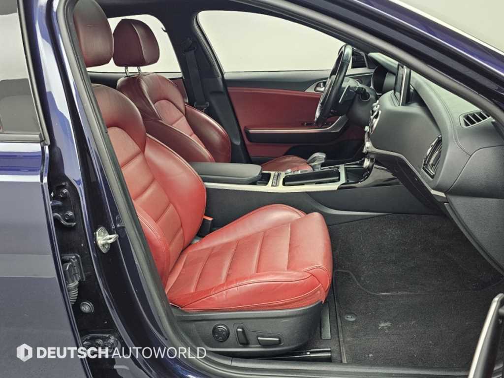 Kia Stinger — photo 10