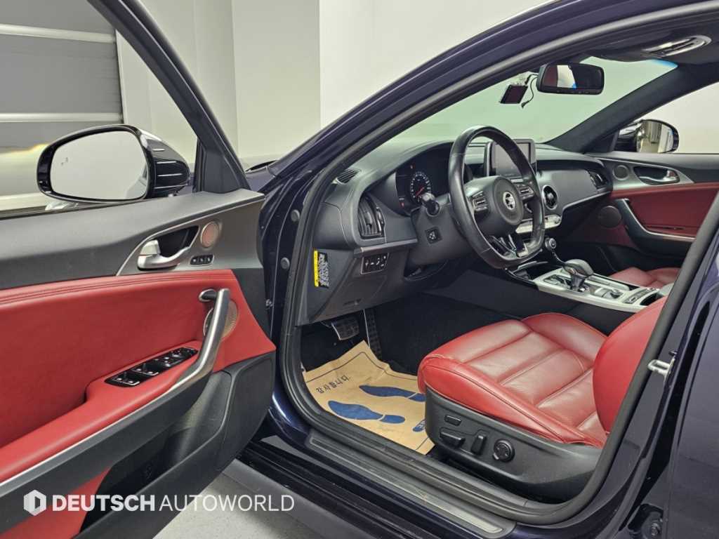 Kia Stinger — photo 11