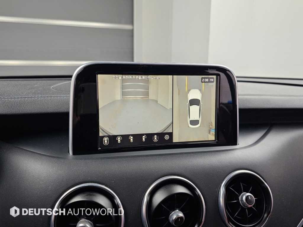Kia Stinger — photo 15